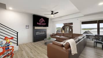 TV connectée, cheminée, jeux vidéo, table de tennis de table