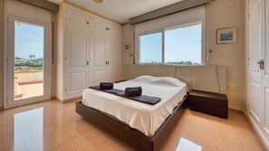 5 chambres, Wi-Fi gratuit, draps fournis