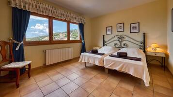 3 habitaciones, wifi gratis y ropa de cama