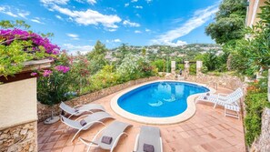 Pool - Villa "Costacabana -  Cleo" with Sea View, Private Pool & Wi-Fi (lloret de mar)