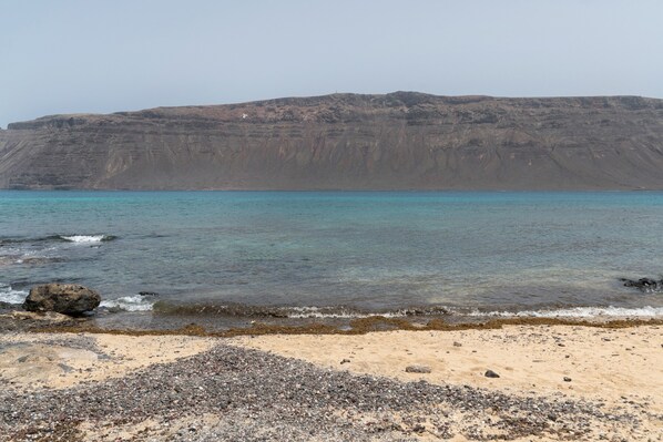Una playa cerca