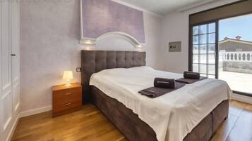 5 Schlafzimmer, kostenloses WLAN, Bettwäsche