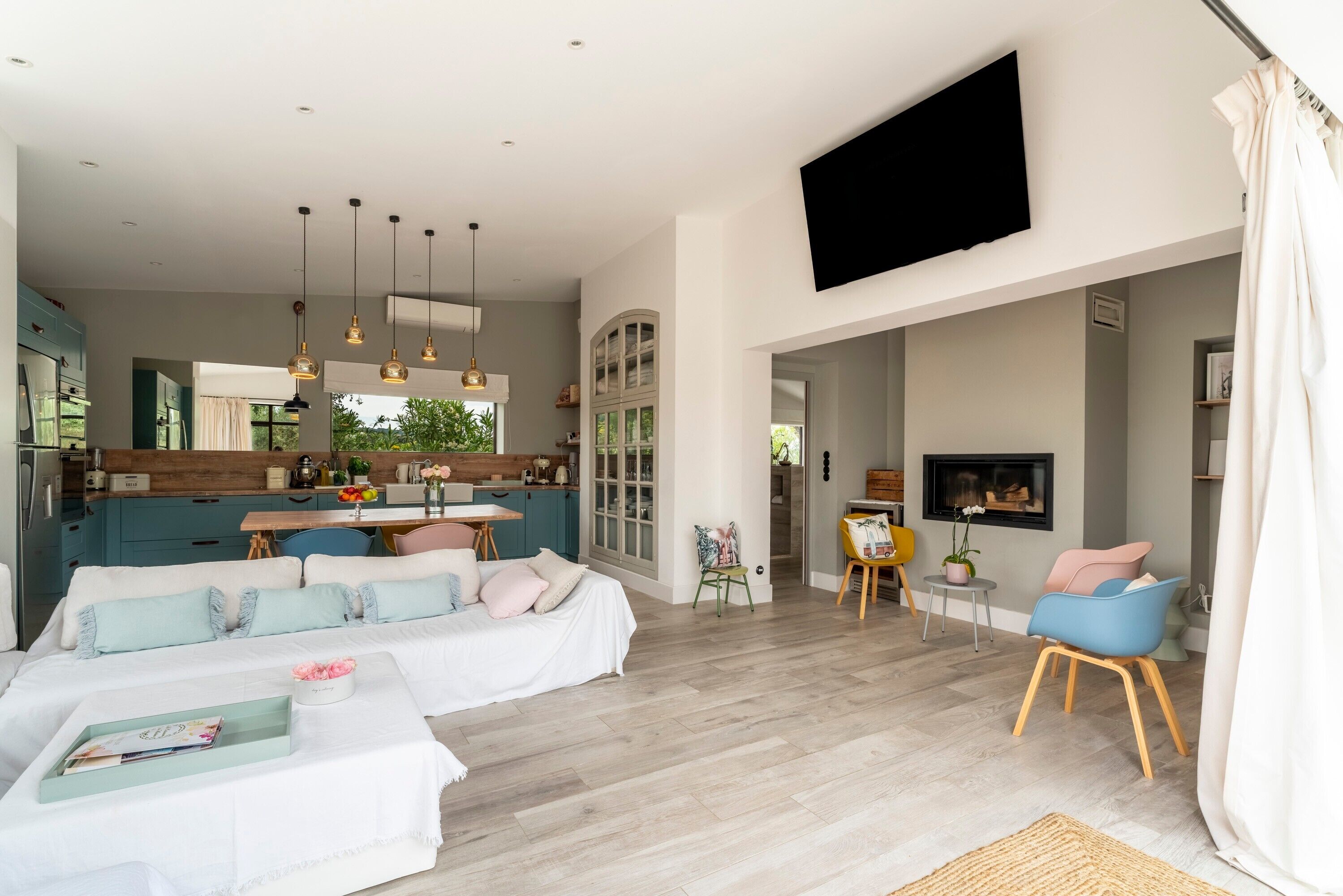 2 slaapkamers, een strijkplank/strijkijzer, gratis wifi, beddengoed