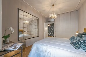 2 bedrooms, iron/ironing board, WiFi, bed sheets - Apartments Florence - Repubblica Exclusive with Balcony (Firenze)