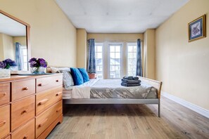 3 Schlafzimmer, Schreibtisch, WLAN, Bettwäsche
