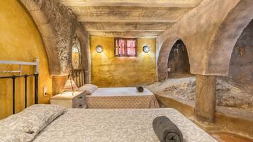 4 habitaciones, tabla de planchar con plancha y wifi gratis