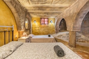 4 camere, ferro/asse da stiro, Wi-Fi gratuito, lenzuola