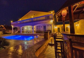 Pool - Villa "Costacabana - Villa Madonna", Mountain View, Terrace, Private Pool & Wi-Fi (Lloret De Mar)