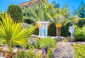 Property grounds - Villa "Costacabana - Jaruco" with Private Pool, 2 Private Terraces & Wi-Fi (Lloret De Mar)