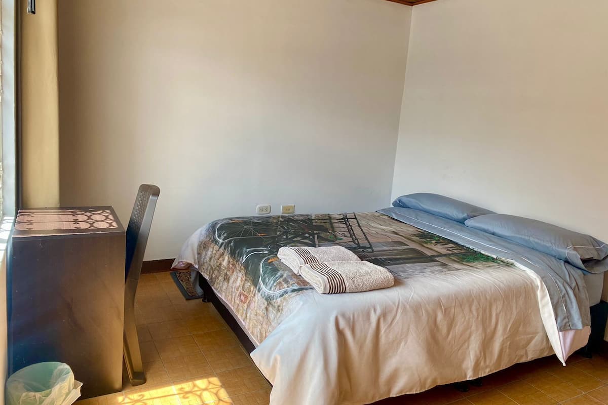 Economy Double Room | Desk, laptop workspace, free WiFi