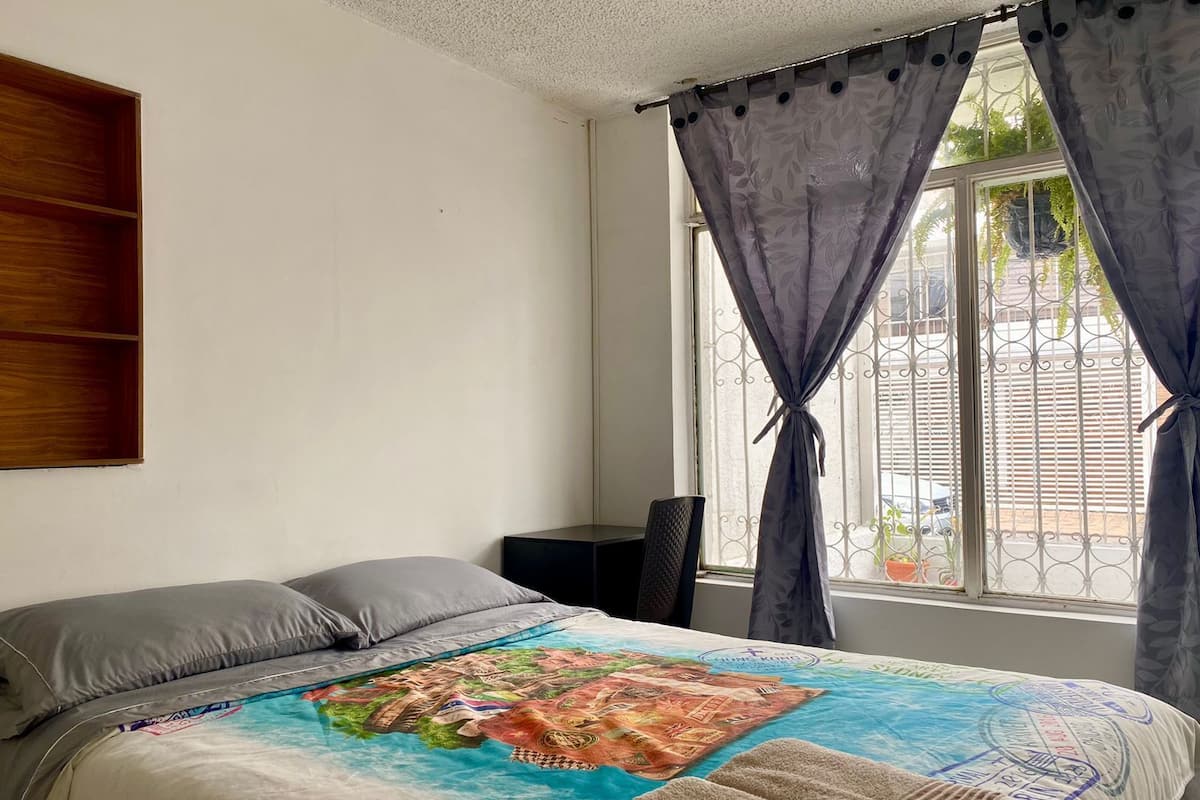 Economy Double Room | Desk, laptop workspace, free WiFi