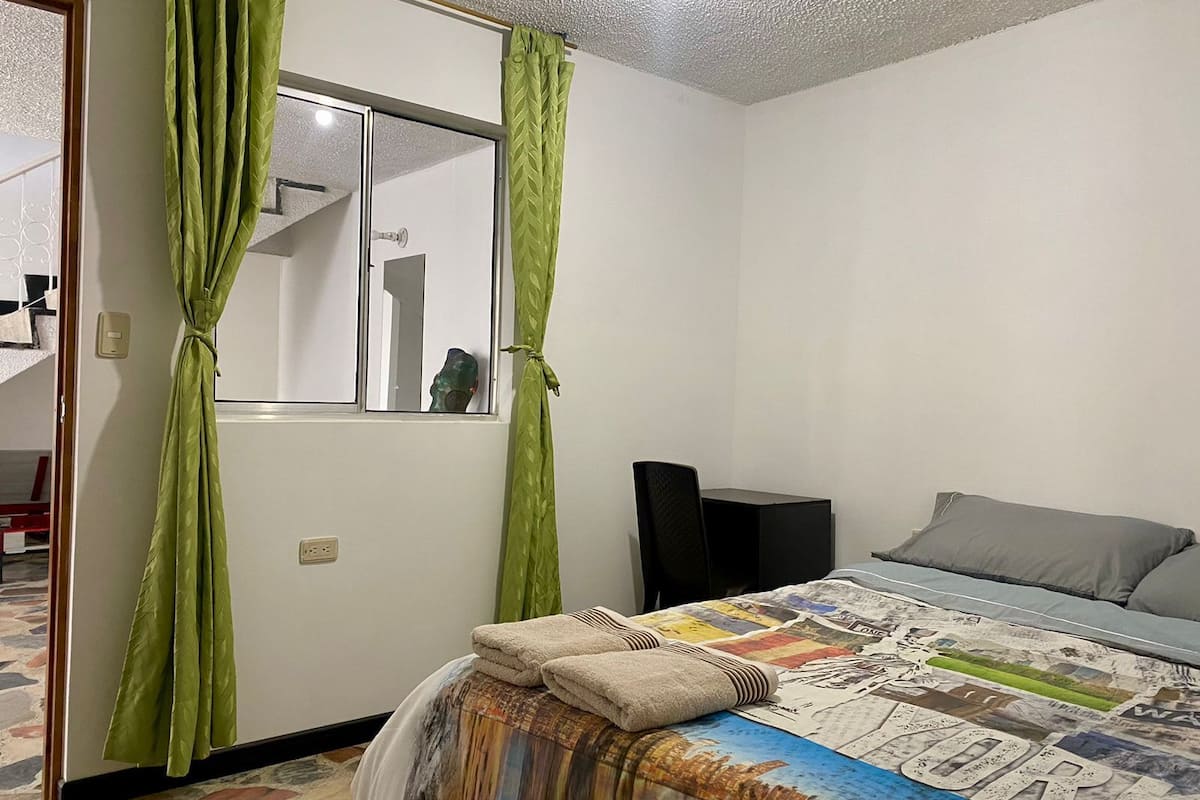 Economy Double Room | Desk, laptop workspace, free WiFi