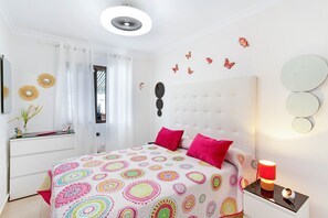 1 chambre, fer et planche Ă repasser, Wi-Fi gratuit, draps fournis