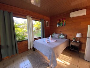 1 chambre, bureau, espace de travail pour ordinateur portable