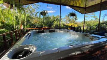 Comfort bungalow, uitzicht op tuin | Terras