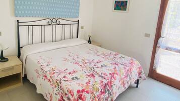 2 habitaciones, tabla de planchar con plancha y wifi gratis