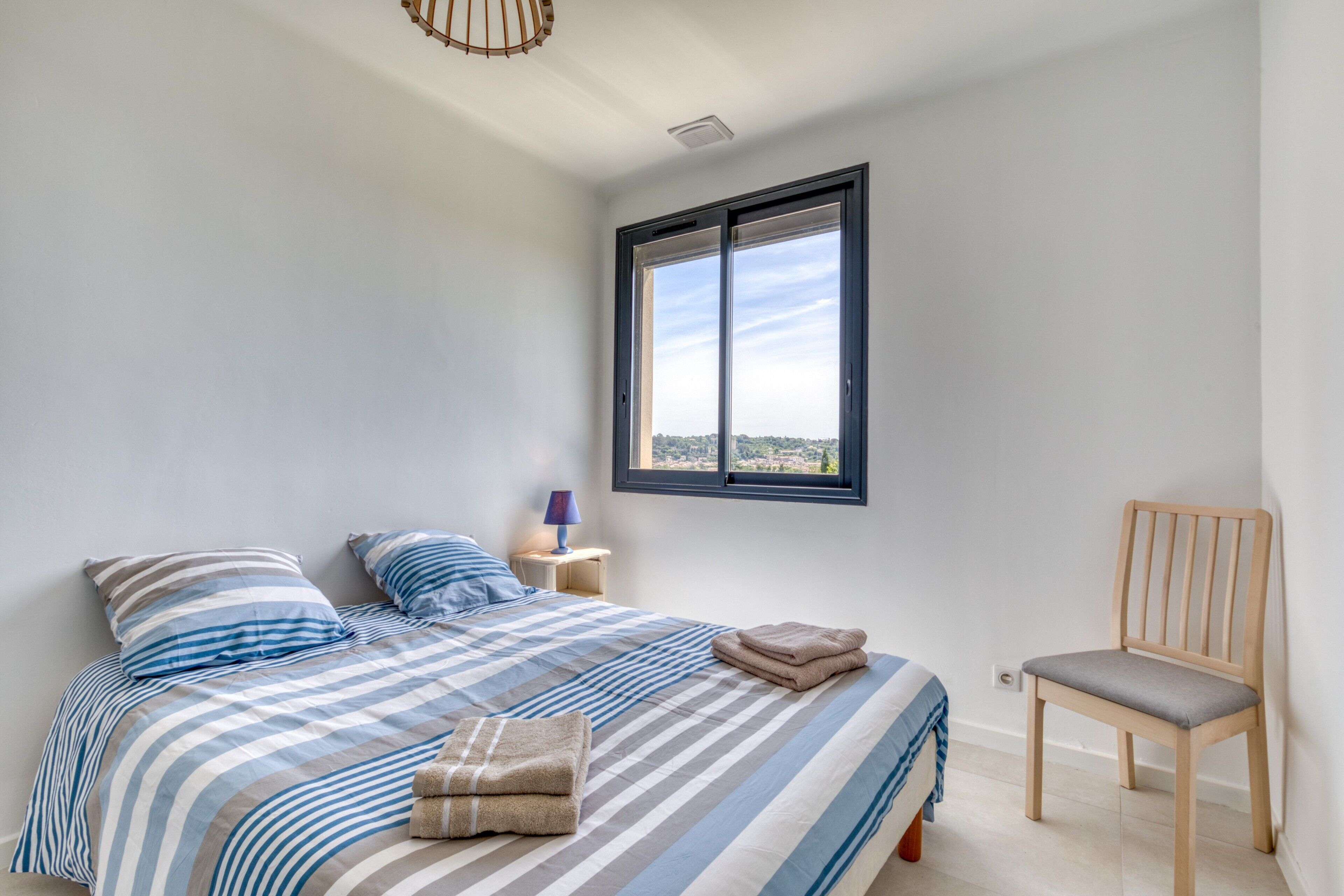 3 多间卧室、熨斗/熨衣板、免费 WiFi、床单