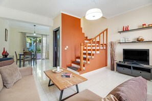 TV - Villa 'Prolithia 2' with Sea View, Wi-Fi and Air Conditioning (Lefkada)