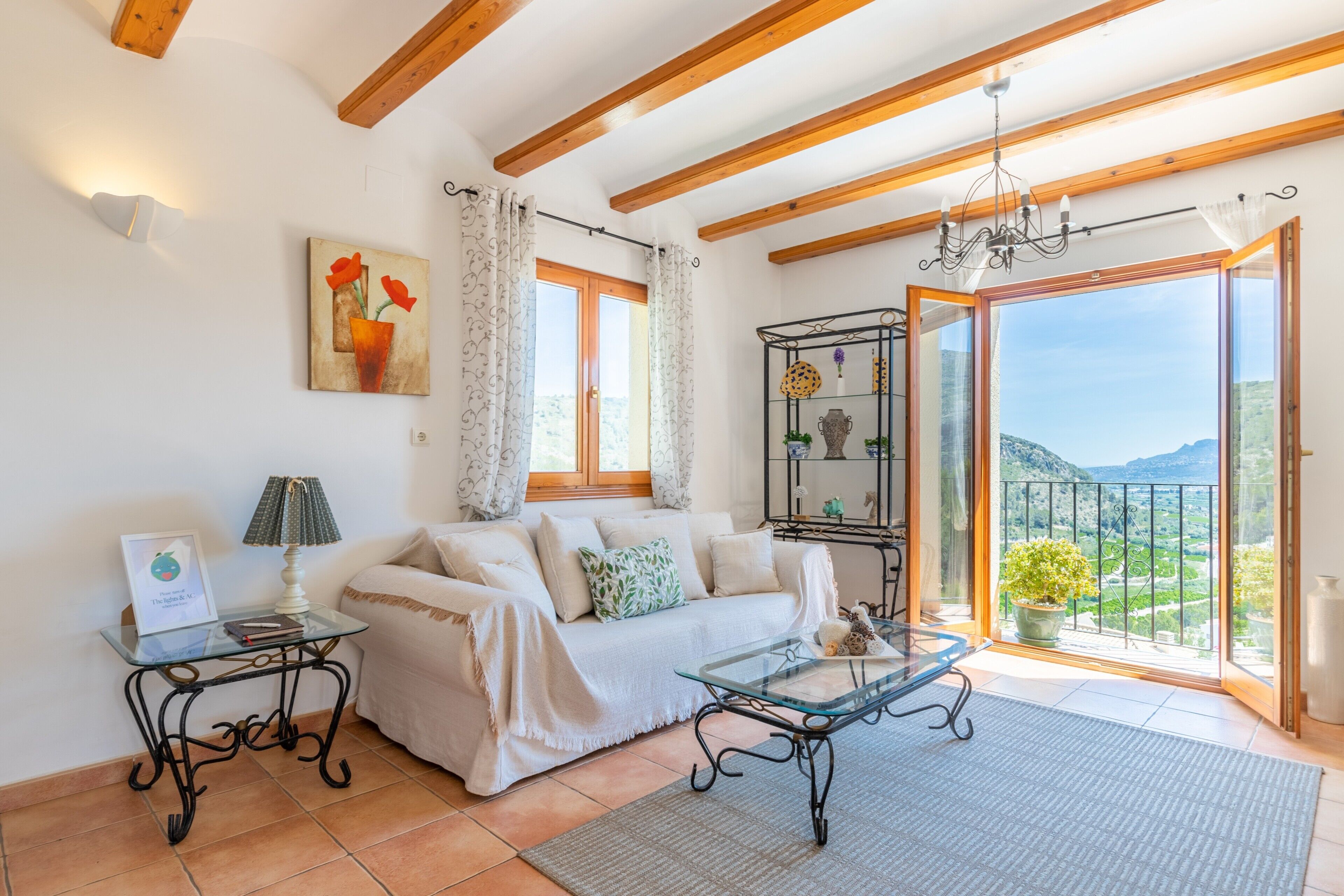 Fernseher, DVD-Player, Stereoanlage