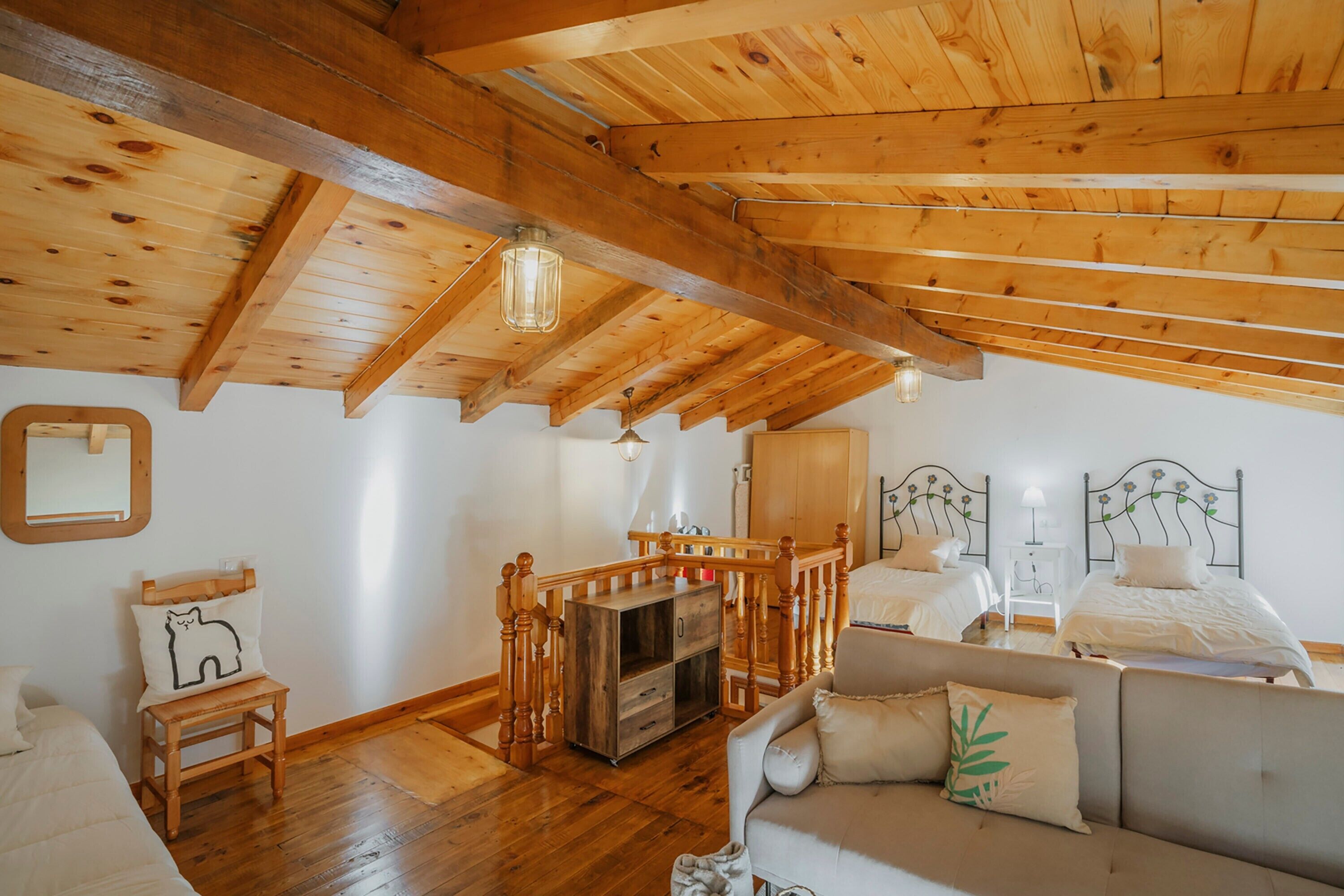 3 bedrooms, free WiFi, bed sheets