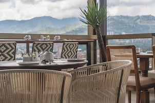 Se sirven desayunos, almuerzos y cenas