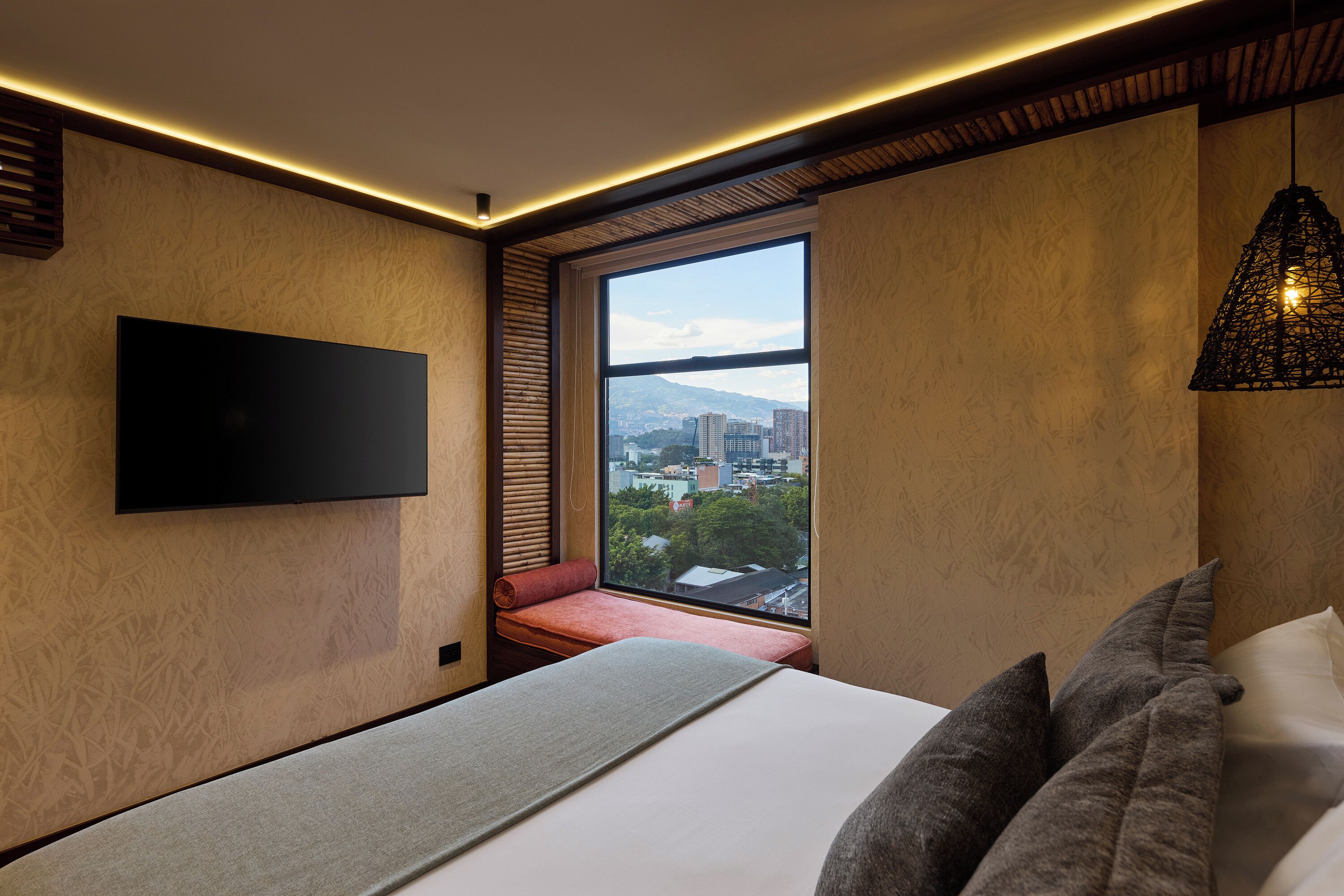 Photo - Golden Valley Hotel