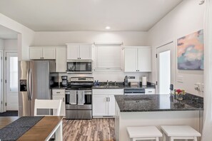 Private kitchen - Powell House! 3 mi from Purina (Labadie)