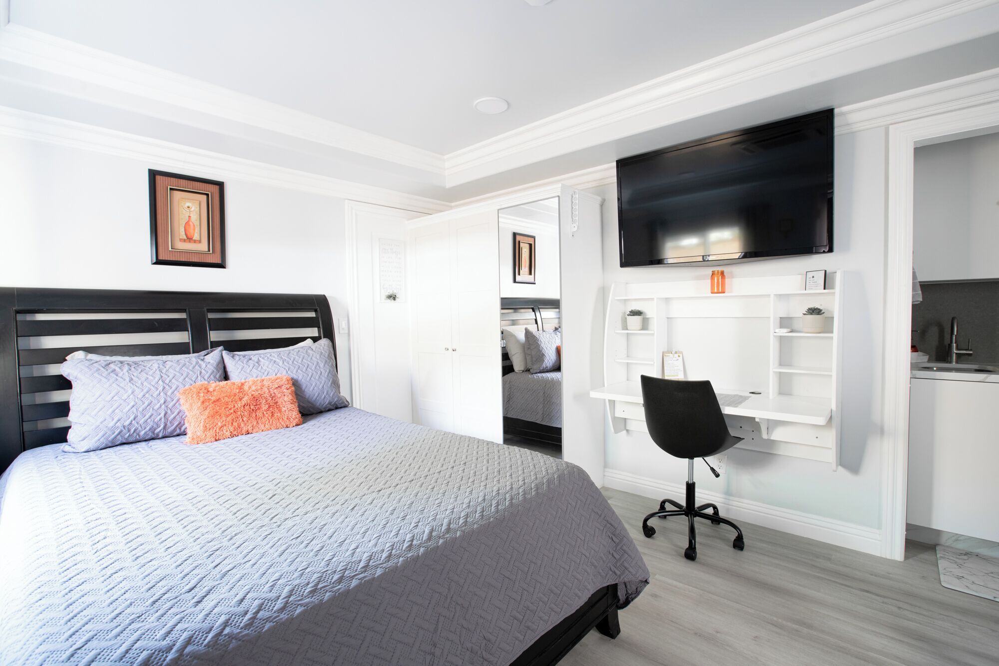 1 bedroom, desk, iron/ironing board, travel cot