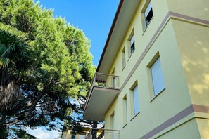 Exterior - M393 - Marcelli, new four-room apartment 200 meters from the sea (Marcelli)