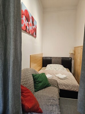 1 bedroom, iron/ironing board, WiFi, bed sheets - Central Bridge Apartment - Budapest (Budapest)