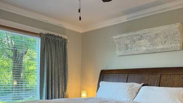 3 chambres, fer et planche à repasser, Wi-Fi gratuit, draps fournis