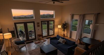 Glenbrae: Afton Retreat w/Mountain Views off 151