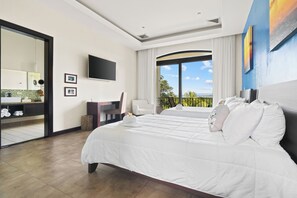 8 bedrooms, desk, iron/ironing board, travel crib