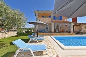 Pool - House 2326/110968 (Istria - Vodnjan), 5000m from the beach (Vodnjan)