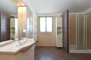 Dusche