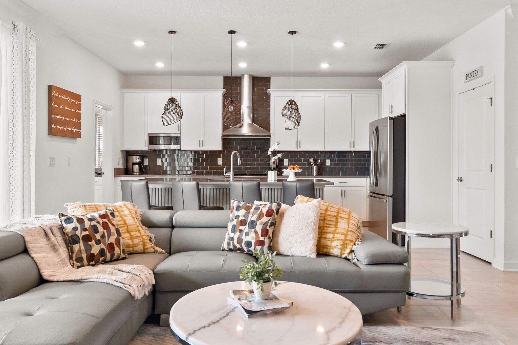 Smart TV y futbolito 