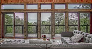 Smart-TV, peis og kontorer