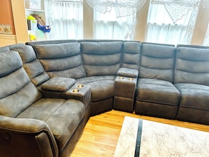 TV connectée, baby-foot, livres, imprimantes