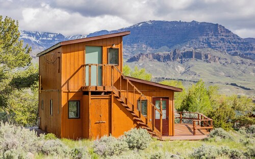 Loren's Lookout- pet friendly, on the way to Yellowstone National Park