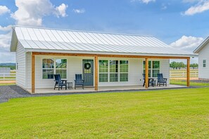 Exterior - Cross Mountain Cottages 4 | Near Wine Road 290 & Events (Fredericksburg)