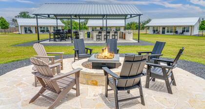Cross Mountain Cottage 10 | Near 290 Wine & Porch VIews