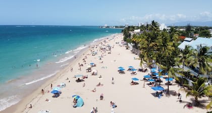 Ocean Breeze at Ocean Park - 3BR/2BA, balcony, steps to beach