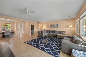 TV, fireplace, offices