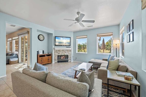 TV, fireplace, offices