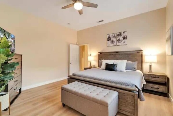 3 bedrooms, iron/ironing board, WiFi, bed sheets