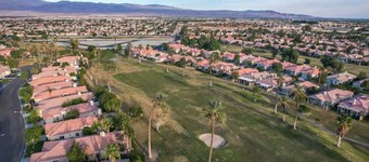 Golf View Retreat w/ Pool & Fire Pit in Indio