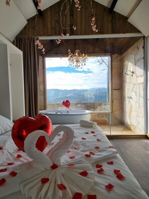 Suite Deluxe, vistas a la montaña | Wifi gratis