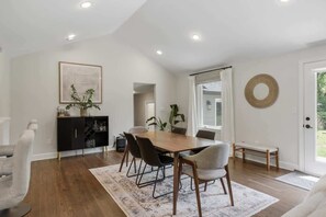 Imagen sin descripción, 4 de 32, botón