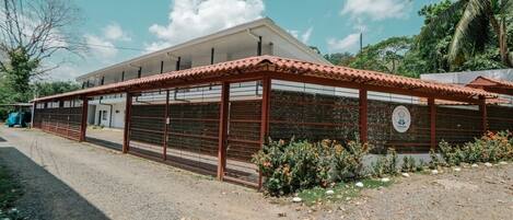 숙박 시설 정면