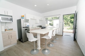 Standard Apartment, Non Smoking, Kitchen | Private kitchen
